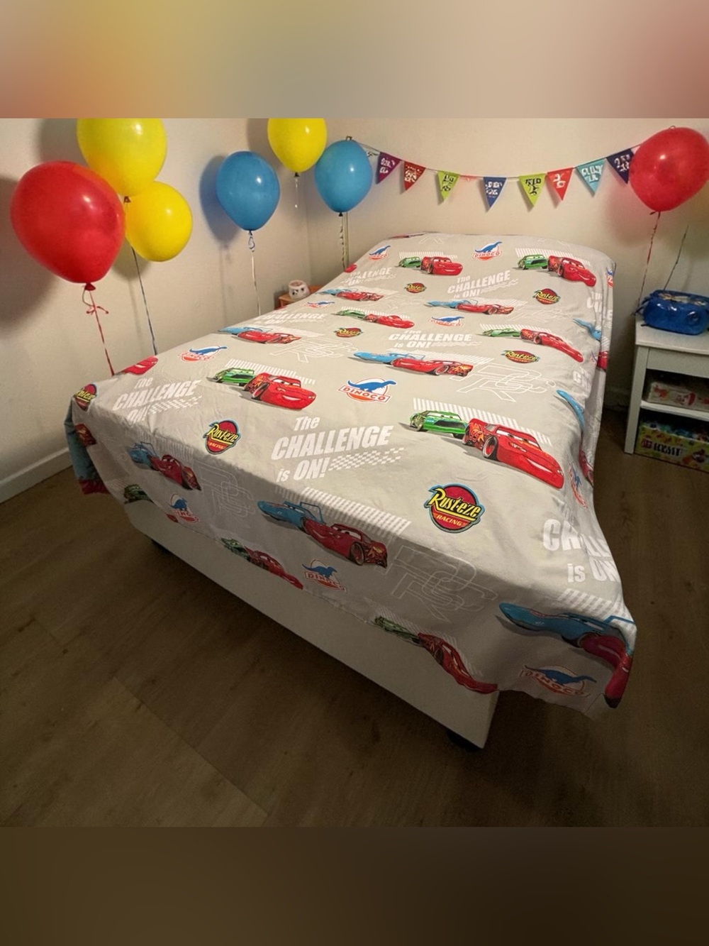Disney Pixar The World of Cars Full Flat Sheet Light Gray Lightning McQueen